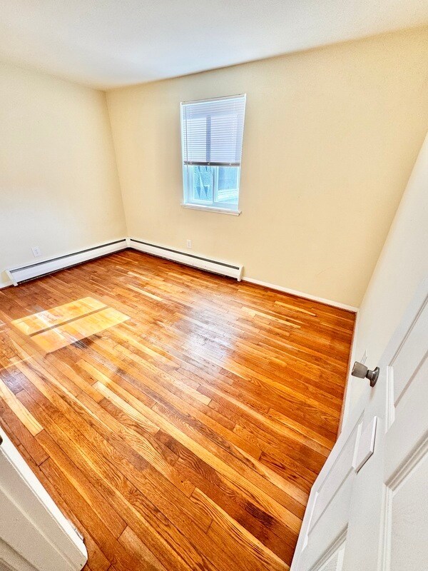 Foto del edificio - 3212 Ellwood Ave