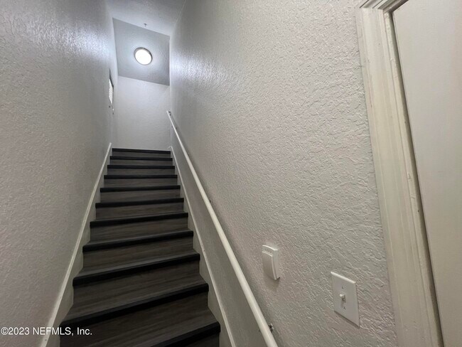 Foto del edificio - 8539 Gate Pkwy W