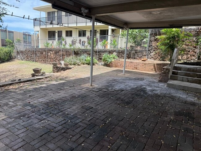 Building Photo - Prime location in the heart of Makiki 2 Be...