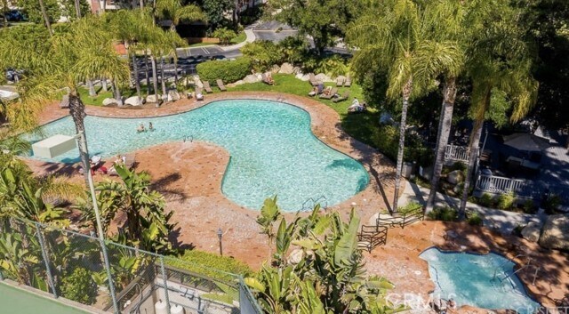 Building Photo - 5525 Canoga Ave