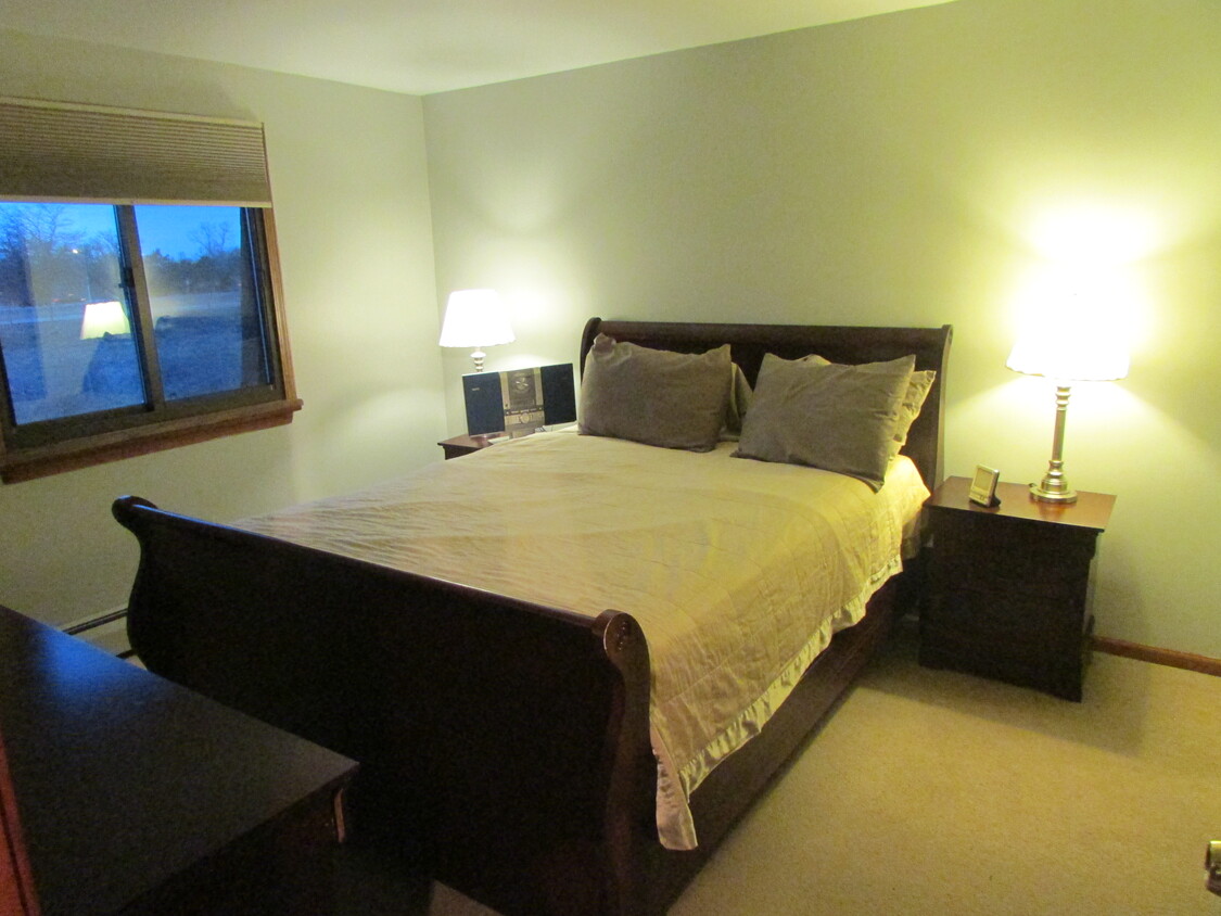 Foto principal - 3896 Ridge Lea Rd