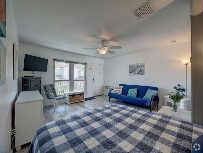 Building Photo - 14898 Granada Dr