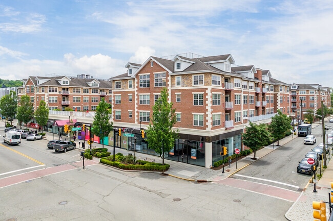 Building Photo - Towne Center at Englewood