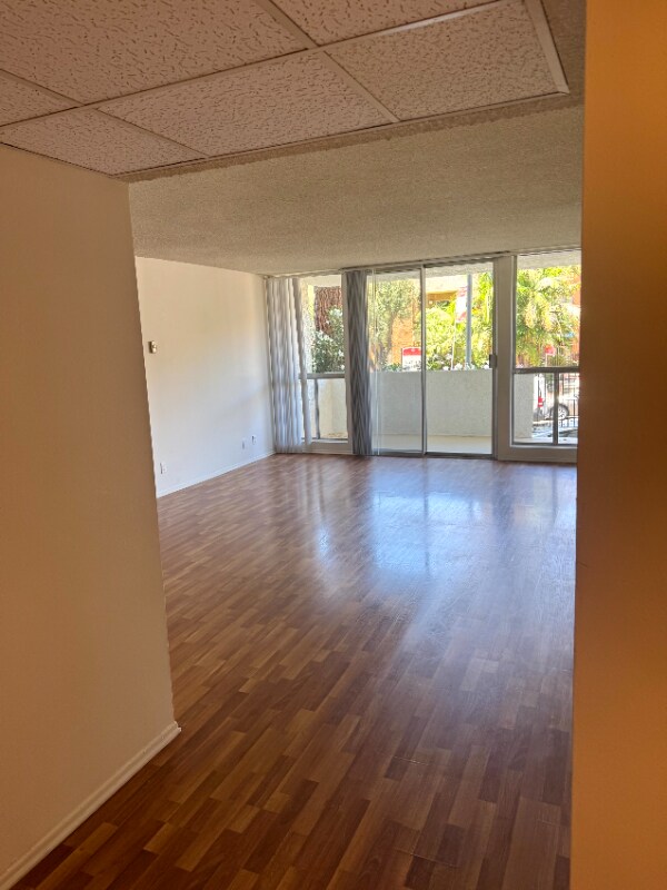 Foto del edificio - 4730 Natick Ave