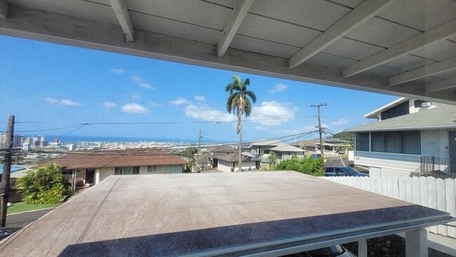 Building Photo - 1156 Alewa Dr