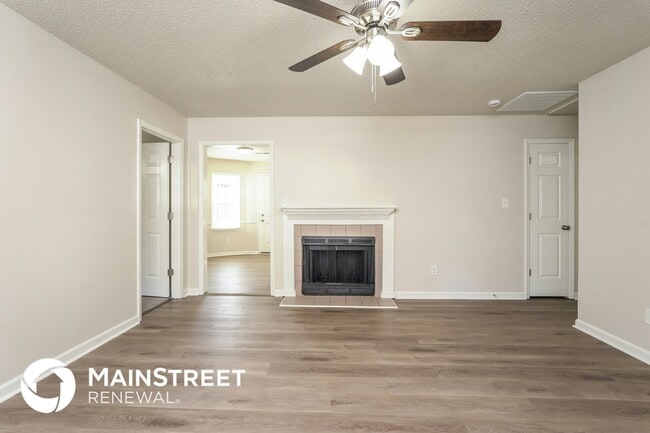 Building Photo - 6000 Southcrest Dr