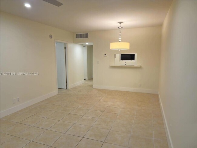 Foto del edificio - 4800 NW 35th St