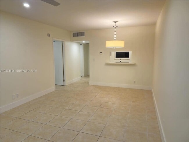 Building Photo - 4800 NW 35th St