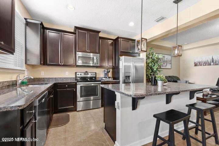 Primary Photo - 33 Nelson Ln