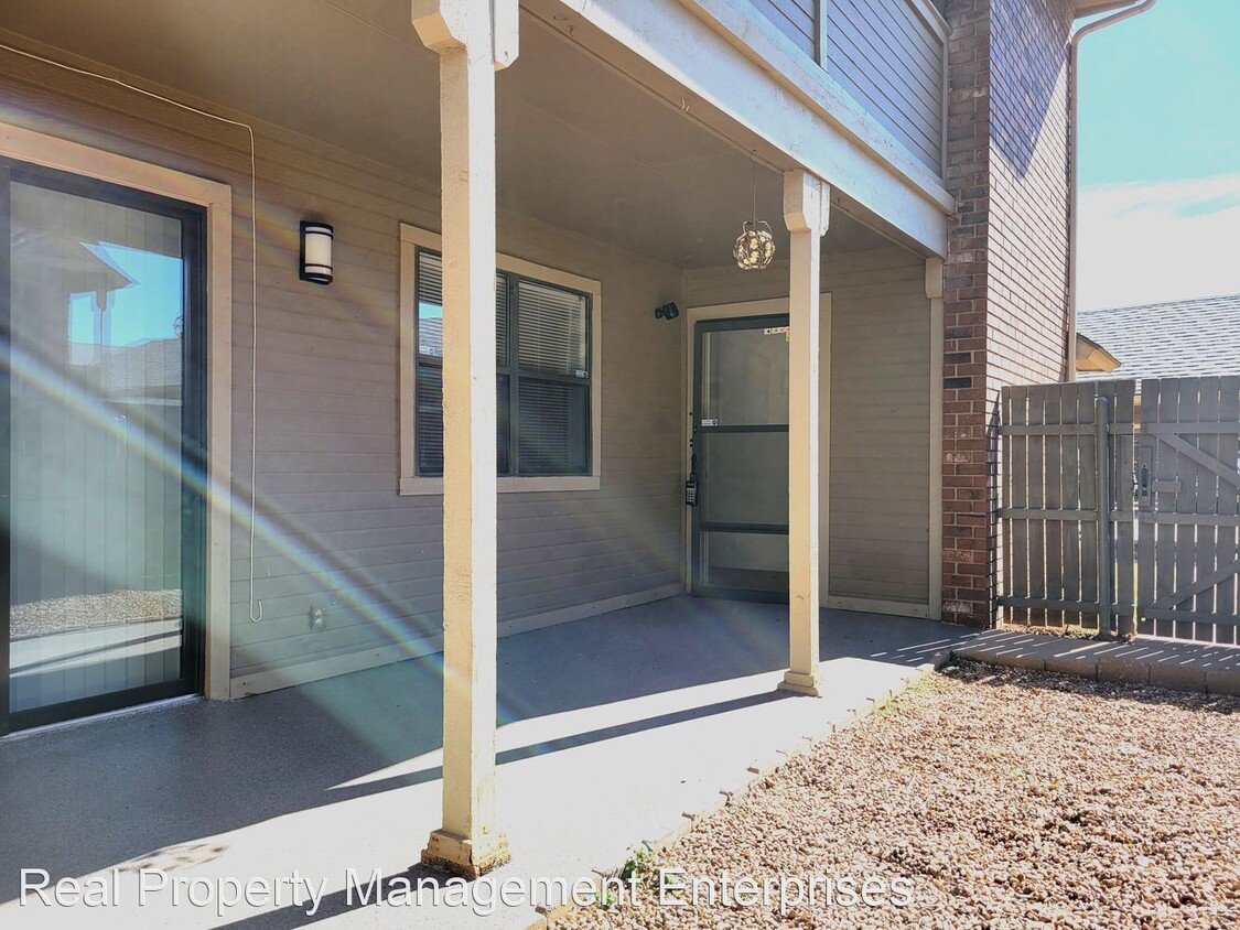Primary Photo - 1 br, 1 bath House - 11409 Springhollow Rd...