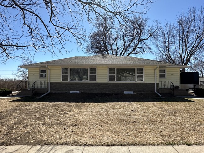 Building Photo - 308 W 33rd St