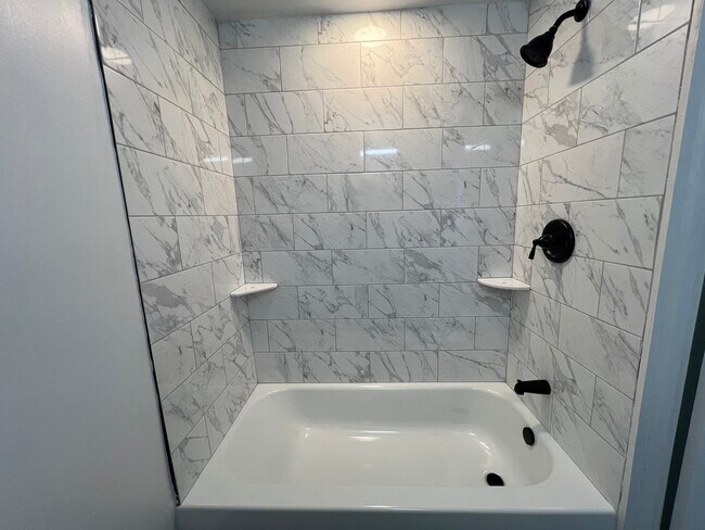 Foto del edificio - 112 W 21st St