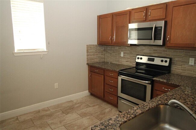 Building Photo - 107 Vista Verdi Cir