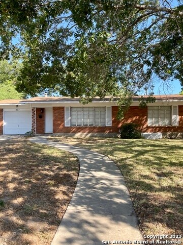 307 Westhill Pl, San Antonio, TX 78201 - House Rental in San Antonio