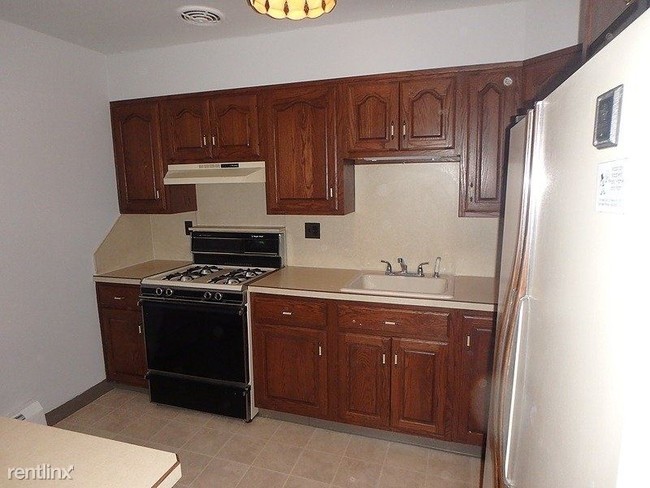 Foto del edificio - 1 br, 1 bath Condo - 1124 Valley Road 2B