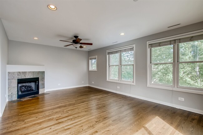 Foto del edificio - 421 S Ridgeland Ave