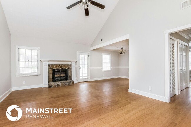 Building Photo - 150 Cedar Creek Ct