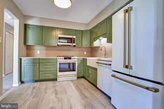 Building Photo - 325 Westridge Cir