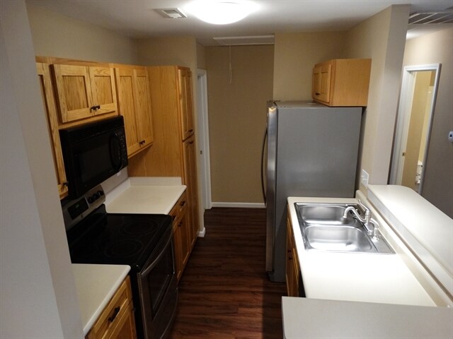 Foto del edificio - 306 Cedarcroft Dr
