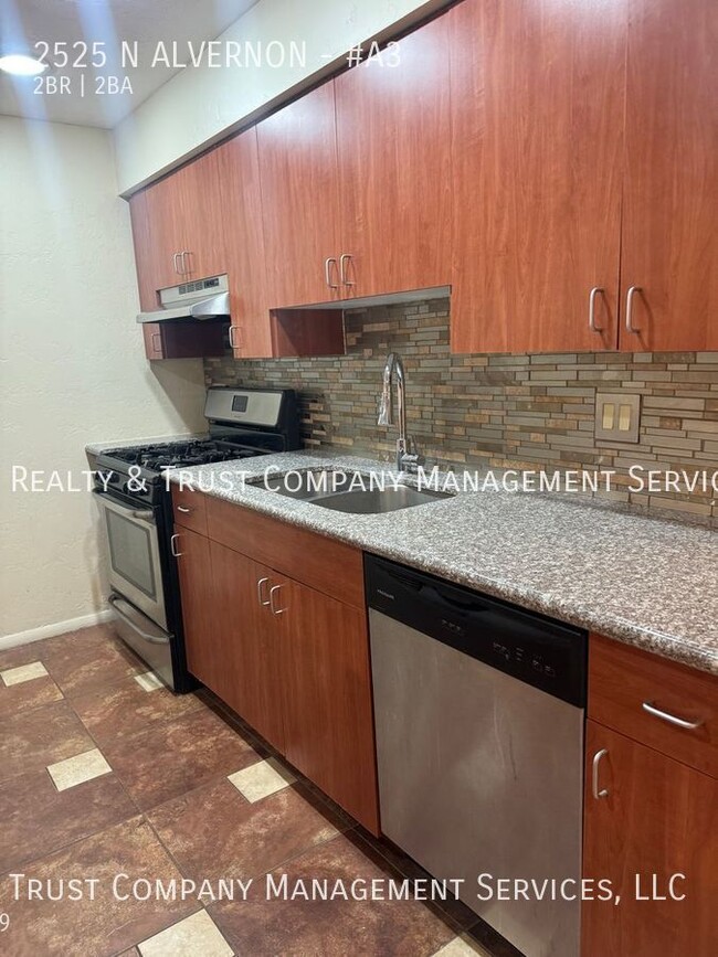 Foto del edificio - Private patio, park-like setting! 2bed/ 2b...