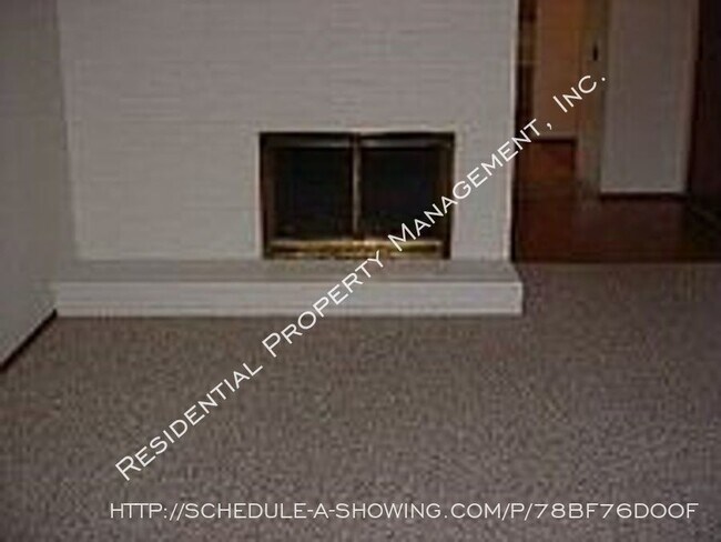 Building Photo - 604 SE 215th Ave