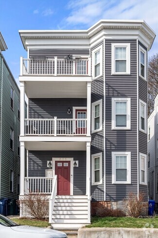 Building Photo - 275 Minot St