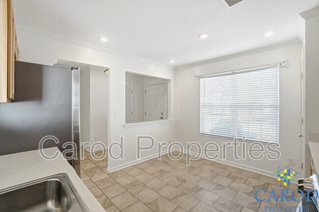 Foto del edificio - 3405 Broadwick St