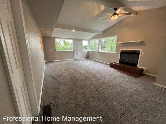 Building Photo - 4 br, 3 bath House - 320 N Ward Pkwy