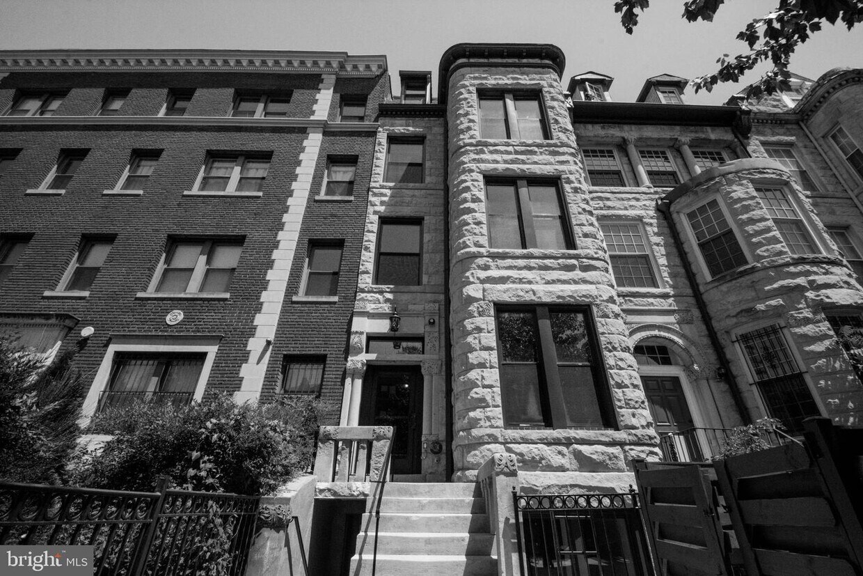 1319 Fairmont St NW, Washington, DC 20009 House Rental in Washington