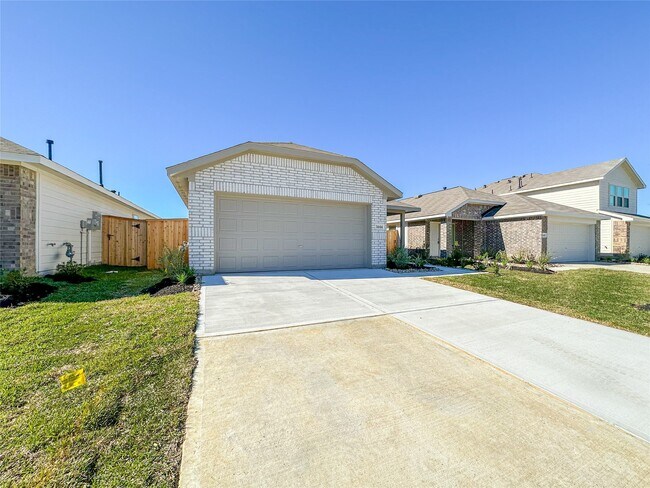 Building Photo - 1444 Las Cuevas Dr