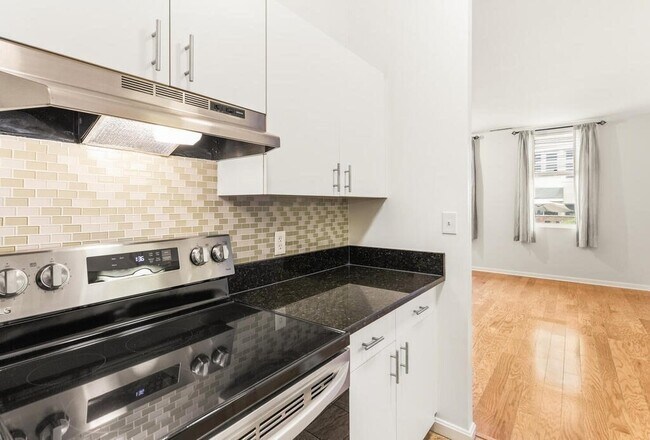 Foto del edificio - 218 Thorndike St