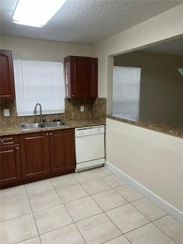 Photo - 9 NE 44th St (Pompano Beach, FL)