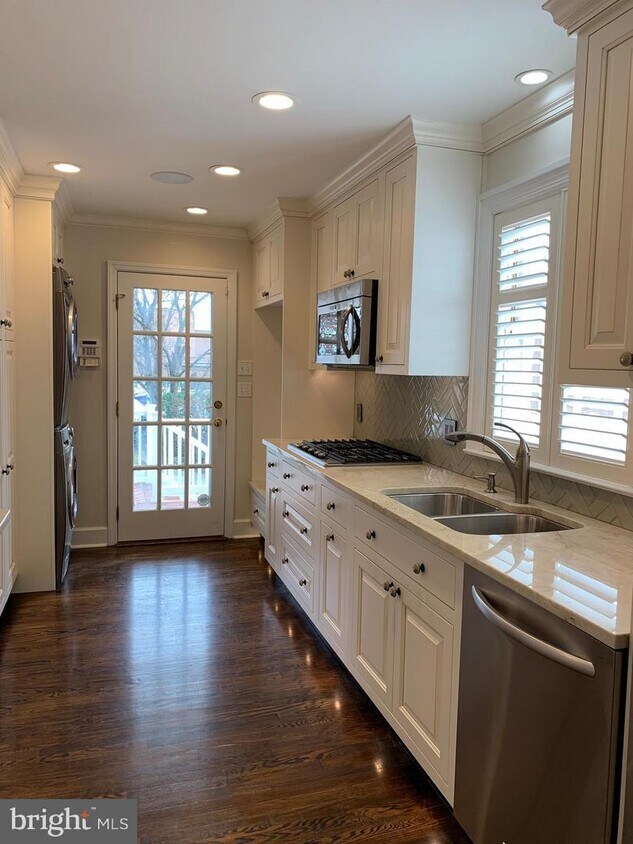 1 Vining Ln, Wilmington, DE 19807 House Rental in Wilmington, DE