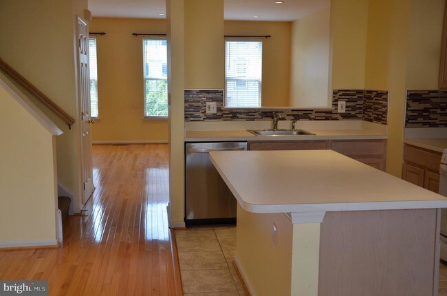 Building Photo - 45509 Cambers Trail Terrace