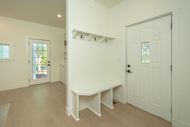 Building Photo - 18510 Northwind Dr
