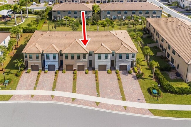 Foto del edificio - 4828 Chantilly Rd