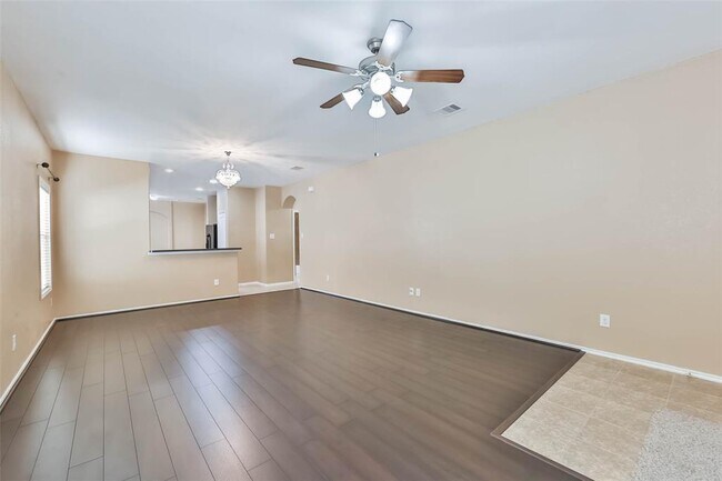 Foto del edificio - 3410 Afton Forest Ln