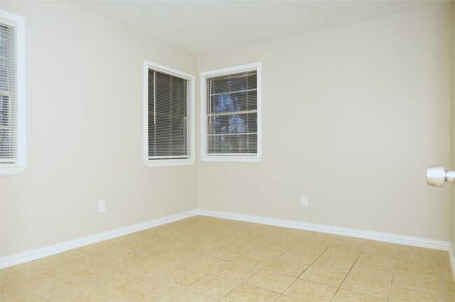 Foto del edificio - 123 W 6th St