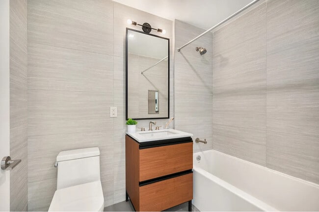 Building Photo - 123 Linden Blvd