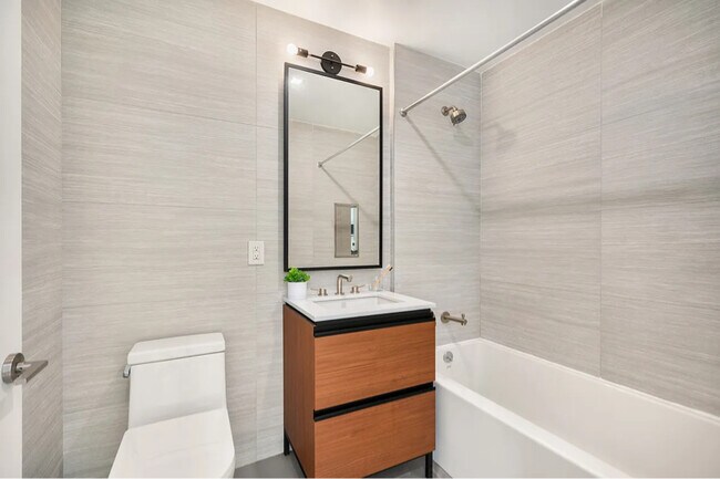 Foto del edificio - 123 Linden Blvd