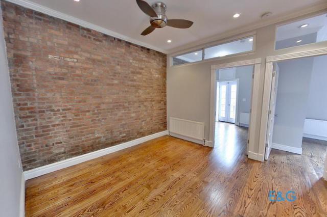 Foto principal - 2 bedroom in New York NY 10003