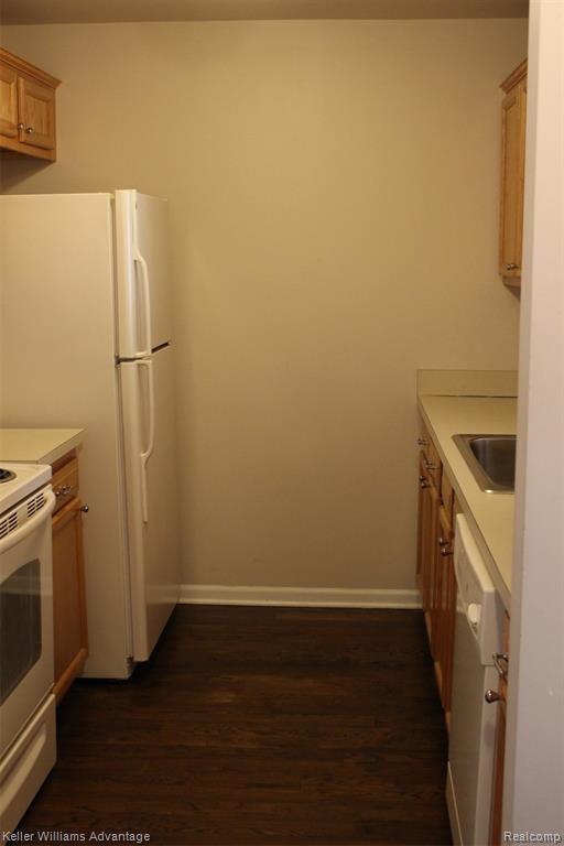 Foto del edificio - 48407 Manor Bridge Dr