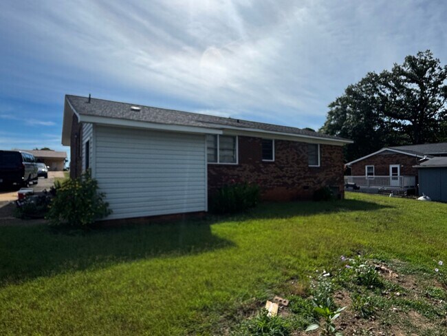 Foto del edificio - 3/1 House in Kingstown, NC (Shelby)