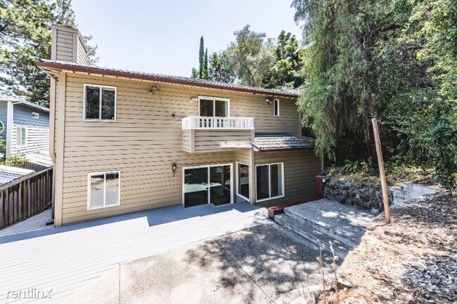 Building Photo - 4 br, 3 bath House - 927 Lundy Ln
