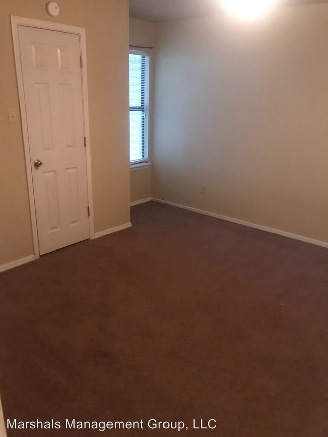 Foto del edificio - 5-8 Brookshire Ct
