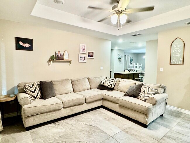 Foto del edificio - 3011 Bluebell Ct