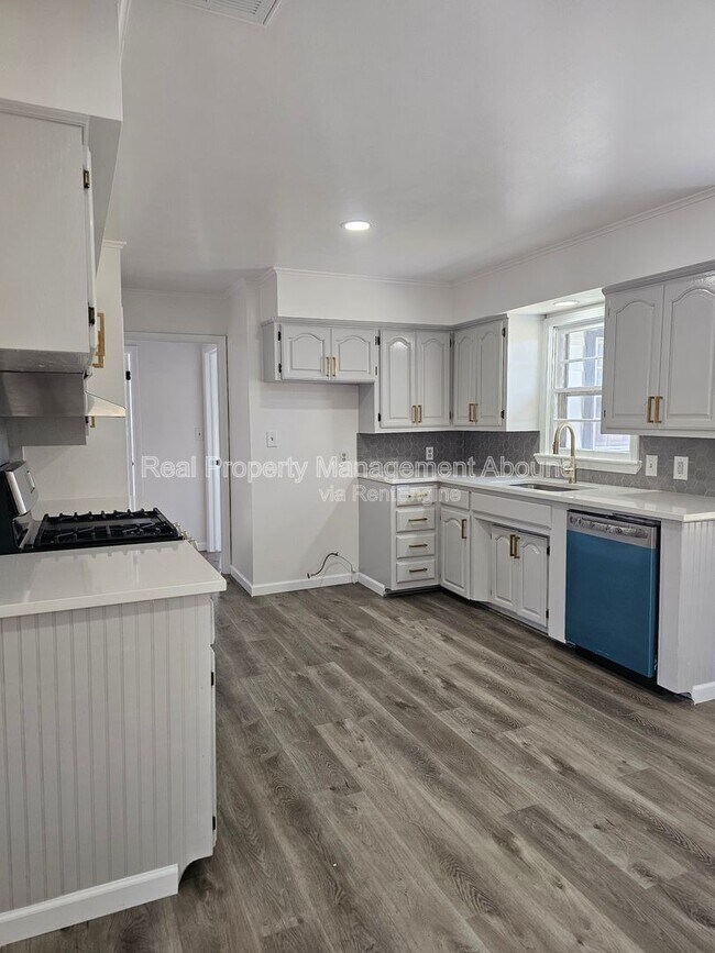 Foto del edificio - 1030 N Hickory Ave