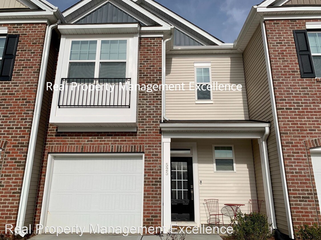 Primary Photo - 3 br, 2.5 bath House - 525 Historic Dr