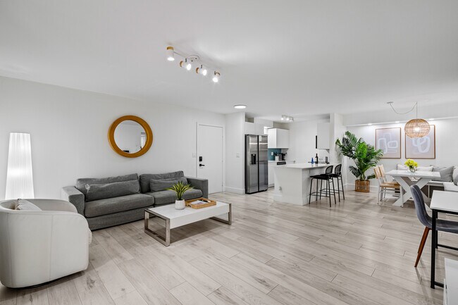 Foto del edificio - 123 Deer Creek Blvd