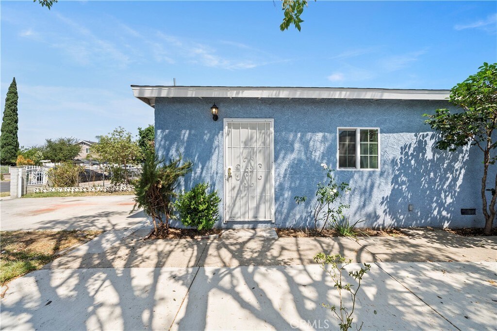 Foto principal - 9796 Stanwin Ave